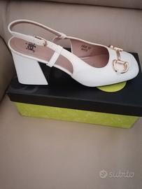 Scarpe tipo chanel
