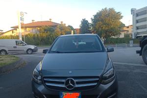 Mercedes b200