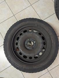 Cerchi in ferro 16" 4 fori con copricerchi