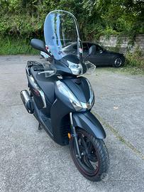 Honda SH 300 sport