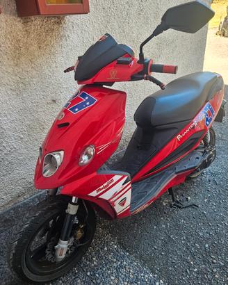 Malaguti Phantom F12 50R  Casey Stoner