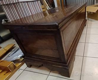 Meravigliosa cassapanca originale del  700