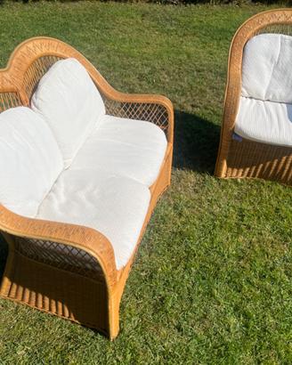 Divanetto e Poltrona in vimini intrecciato a mano