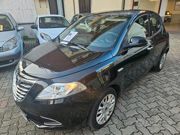 Lancia Ypsilon 1.2 69 CV 5 porte S&S Gold