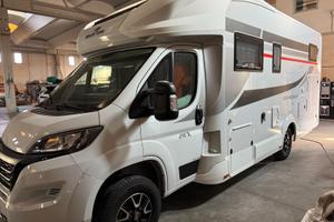 ROLLER TEAM 298 TL 2.2 140 cl anno 2025