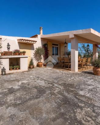 VILLA SINGOLA A CONVERSANO