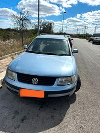 RICAMBI VOLKSWAGEN PASSAT.