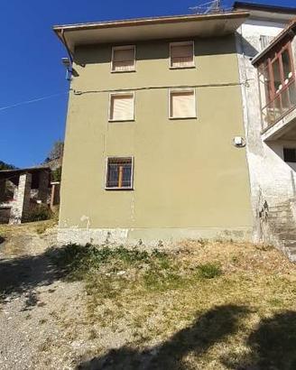 Villa di 60 m² con 3 locali a Romagnese