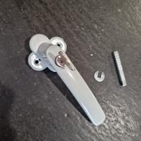 MANIGLIA FINESTRA con blocco antifirto 