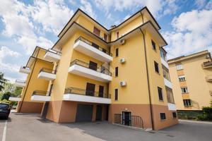 2 LOCALI A VICENZA