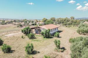 VILLA SINGOLA A CERVETERI