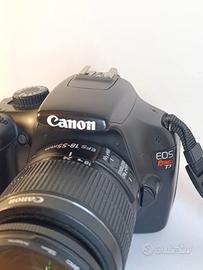 Canon EOS Rebel T3 due obiettivi(18-55mm,55-250mm)