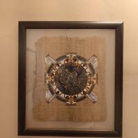 Quadri con papiro e orologio in vetro