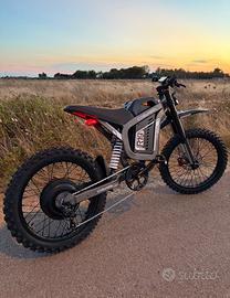 NUOVA e-Bike 9KW 40Ah 100Km/h + GARANZIA 2 ANNI