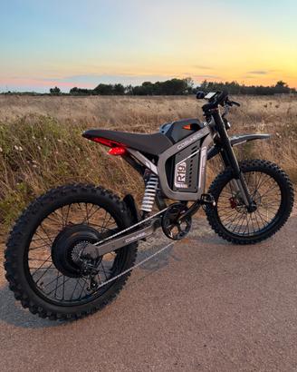NUOVA e-Bike 9KW 40Ah 100Km/h + GARANZIA 2 ANNI