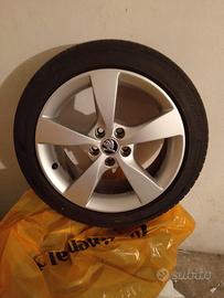 4 cerchi originali Skoda 16 pollici + pneumatici