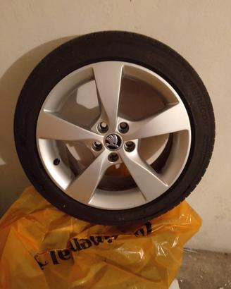 4 cerchi originali Skoda 16 pollici + pneumatici