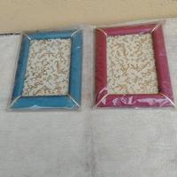 Coppie di cornici colorate