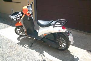 Scouter Piaggio Liberty 50