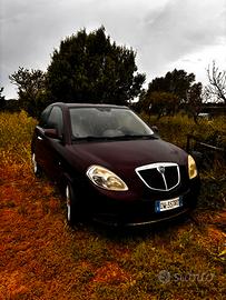 lancia yspilon