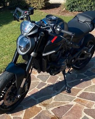 Ducati Monster 937  Colore Nero Anno 2023