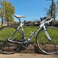 BICI DA CORSA IN CARBONIO