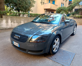 Audi TT Roadster interni Baseball