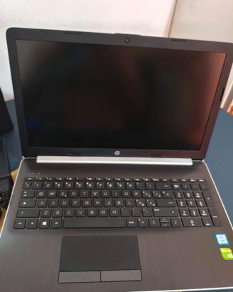 HP Laptop i5‐8250U • 8GB RAM • NVIDIA MX110 • 1TB