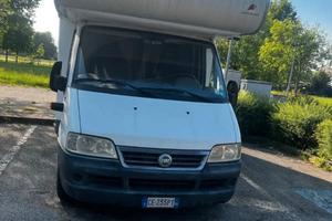 CAMPER mansardato