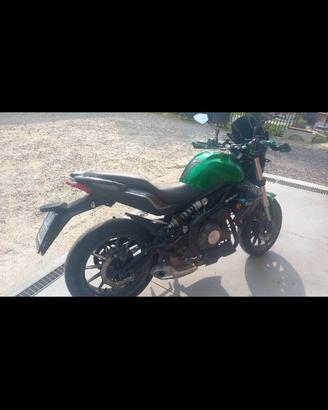 Moto benelli 302BN
