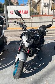 Yamaha MT-07 Cambio Robotizzato Y AMT
