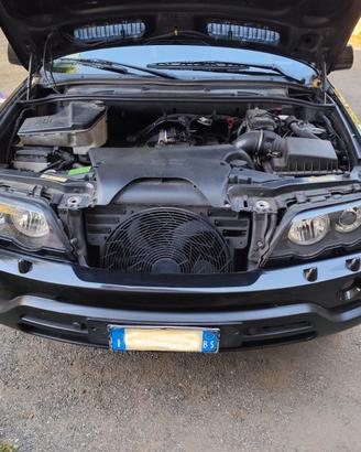 BMW X5 E53 3.0i GPL versione americana anno 2002