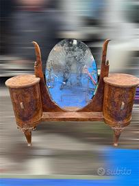 Toilette / vanity in stile antico in legno