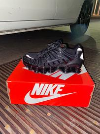 Scarpe Nike shox nere taglia 42 w originali Abbigliamento e