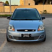 Ford Fiesta 1.4 TDCi TITANIUM