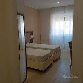 CAMERA con bagno privato in stabile centralissimo