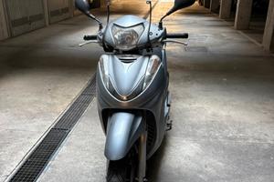 HONDA SH 300