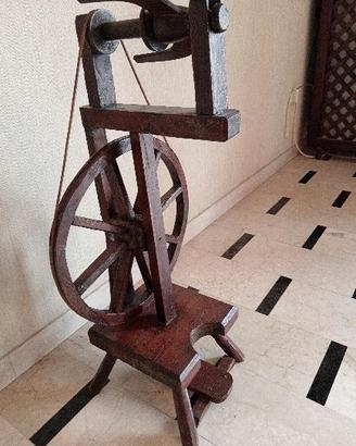 Antico arcolaio/ filatoio in legno d'epoca