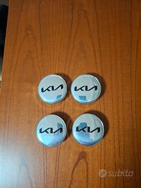 Coperchi per cerchioni Kia , foro da 60 mm.