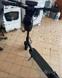 Monopattino elettrico vivo