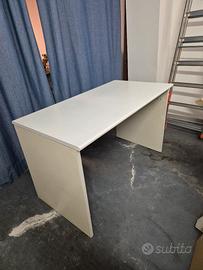tavolo / scrivania bianca in legno 