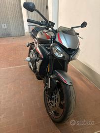 TRIUMPH STREET TRIPLE 765 R