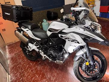 Benelli TRK 502 X