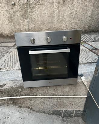 Forno ad incasso ventilato 250*