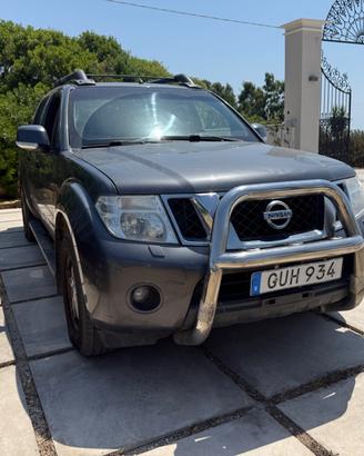 Nissan Navara 2.5 dCi 190CV 4 porte Double Cab Spo