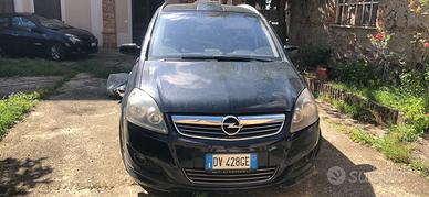 Opel zafira 7 posti