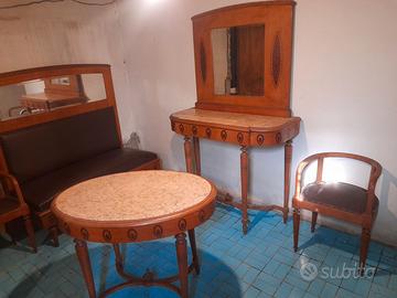 Arredi fine '800 primi del '900