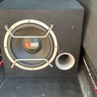 Sub jbl 1000 wattas con amplificatore 2000watts