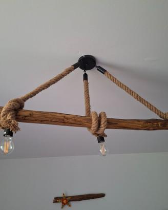 Lampadario a sospensione in legno