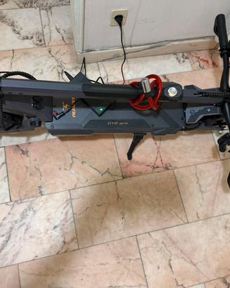 Monopattino Elettrico Ausom DT2 Pro - Como Nuovo